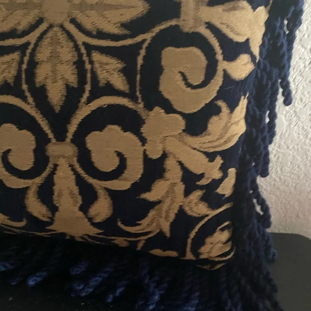 Borgata navy gold